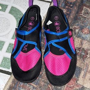 Ladies water shoes